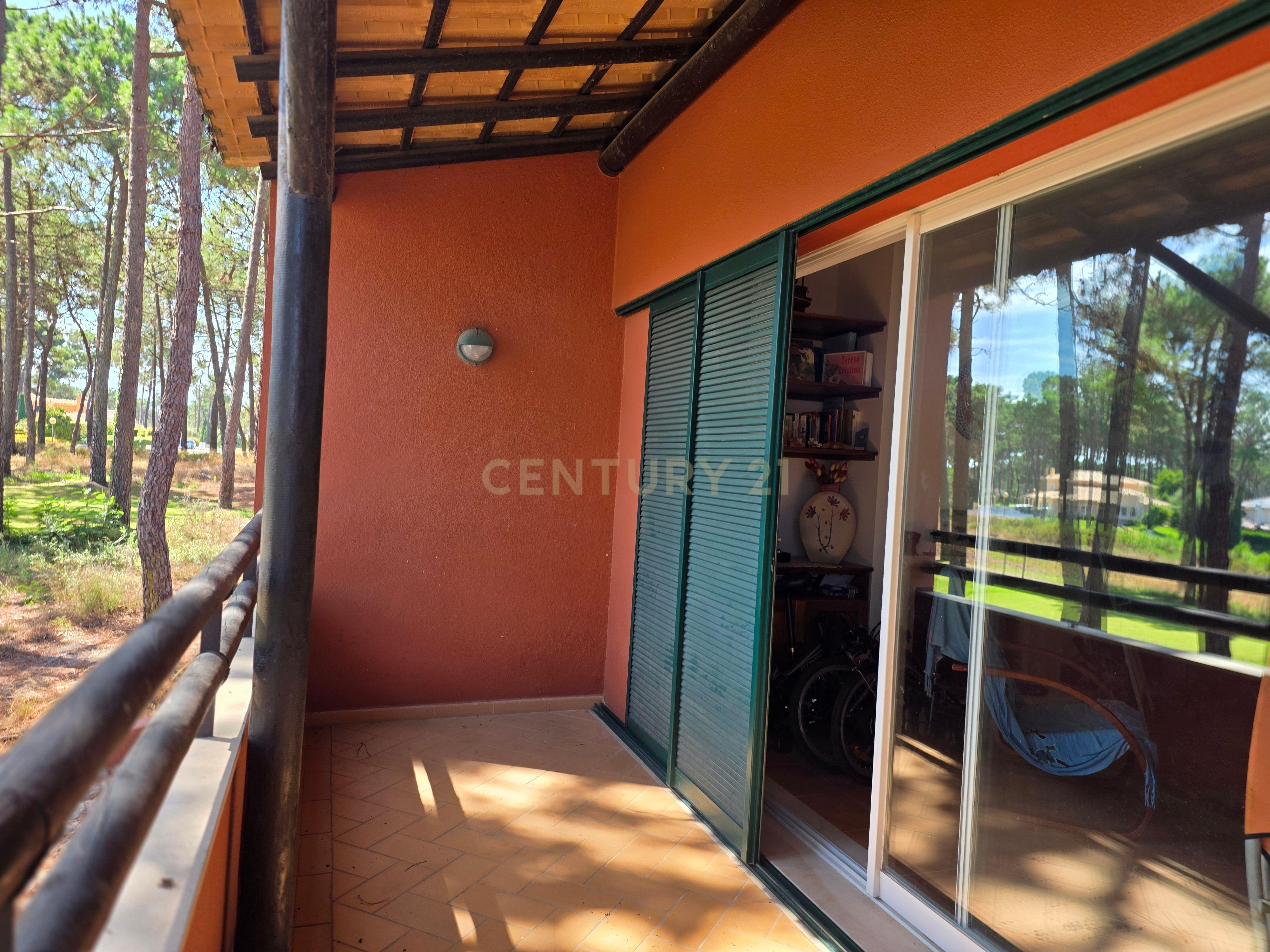 Fotografia 12 de T2 Exclusivo com Vista Golfe no Condomínio da Herdade da Aroeira