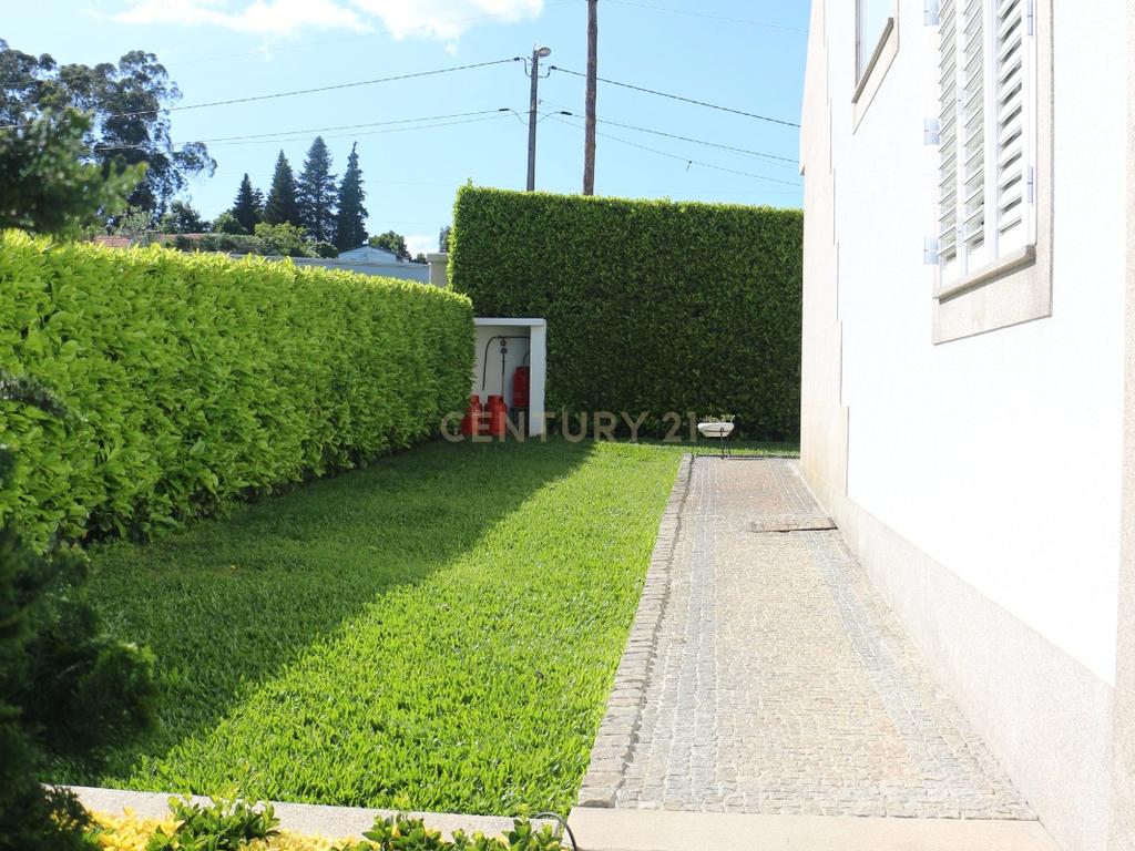 Moradia T5 em Casais Novos, Penafiel- Onde os sonhos em família ganham vida  - Image 19