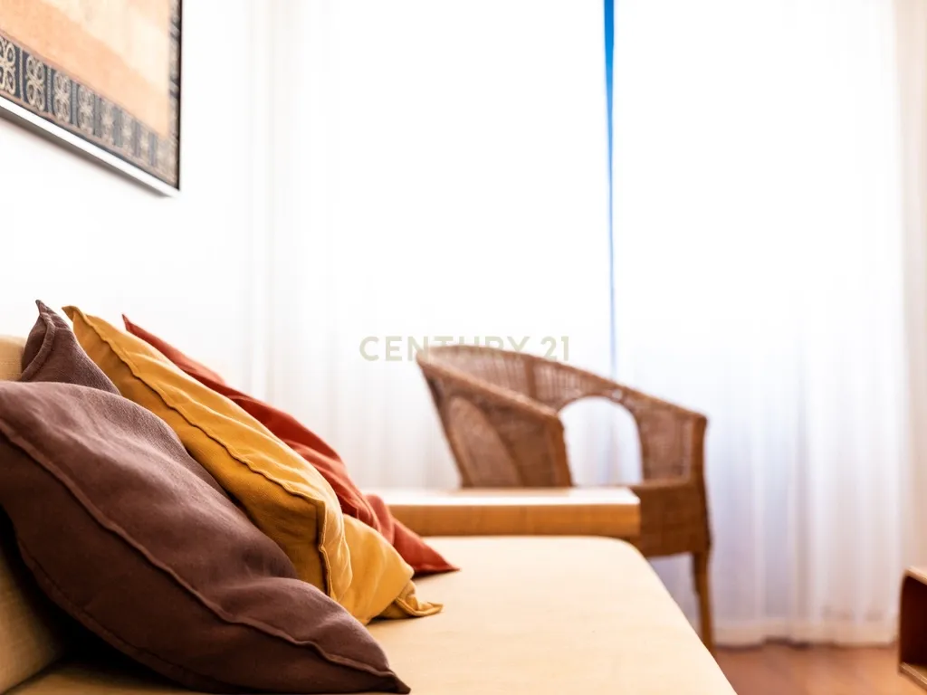 Apartamento T1 Central no centro Histórico da Vila Ericeira - Image 4