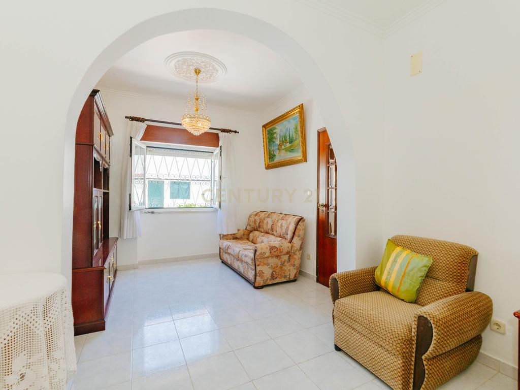 Arrendamento de Quarto para Estudante em Moradia em Lisboa - Image 6