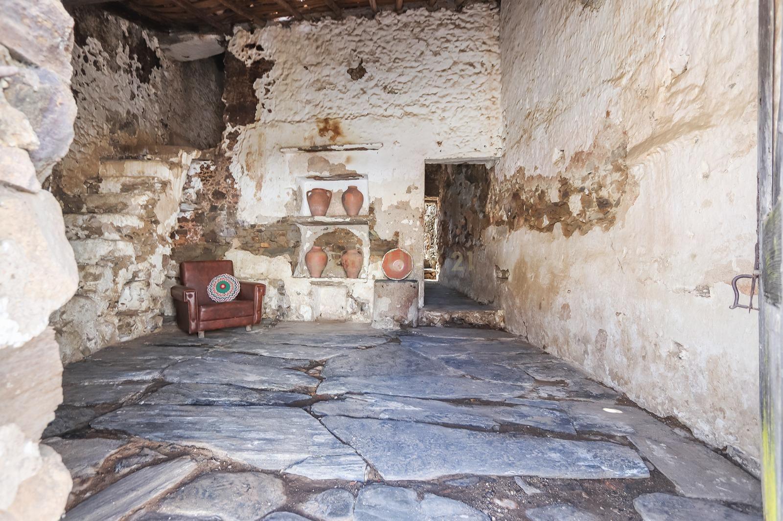 Fotografia 8 de Casa tradicional em pedra com espaço exterior em São Matias, Nisa