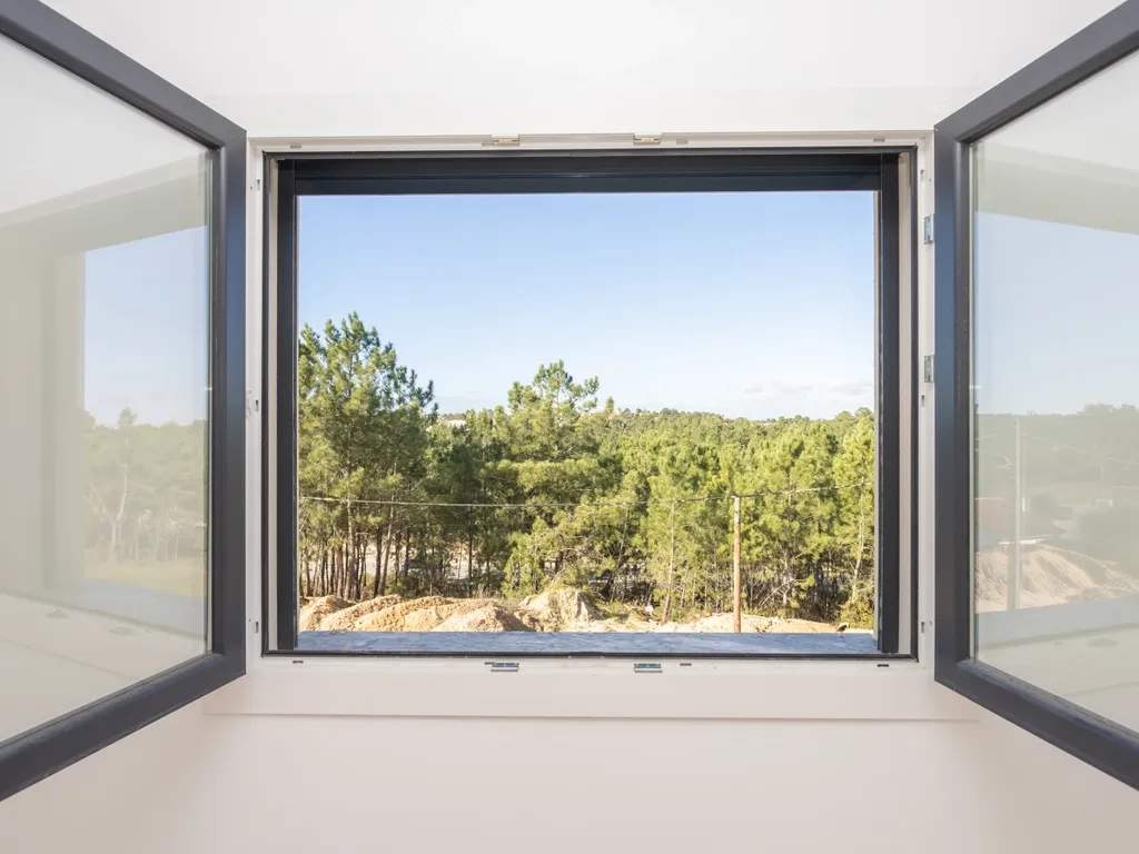 Carisma e boas áreas na sua Moradia Nova T4 Suites!!! no Pinhal do General - Image 80