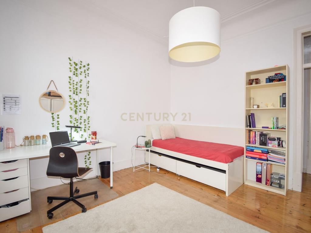 Apartamento T5 em Arroios: mais espaço, mais conforto e mais Família! - Image 42