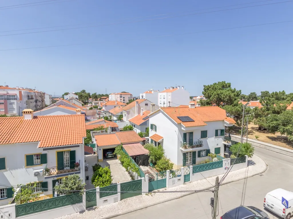 Apartamento T2 na Quinta do Conde - Image 19