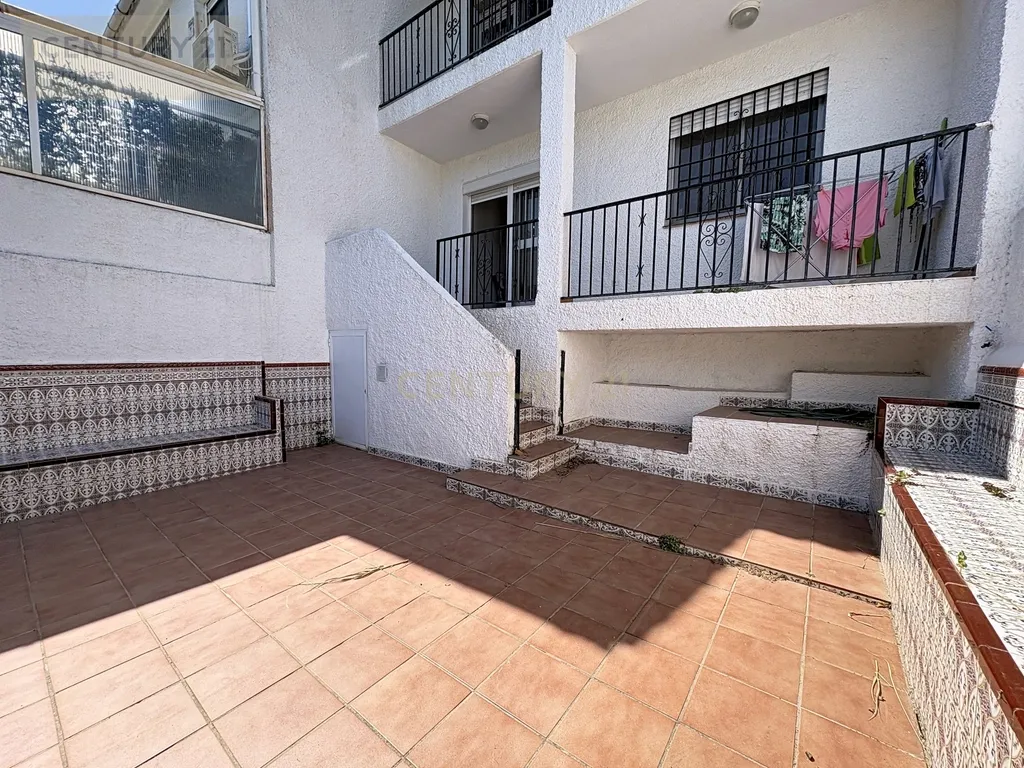 Moradia geminada situada em Arroyo de la Miel, em Benalmádena - Image 26