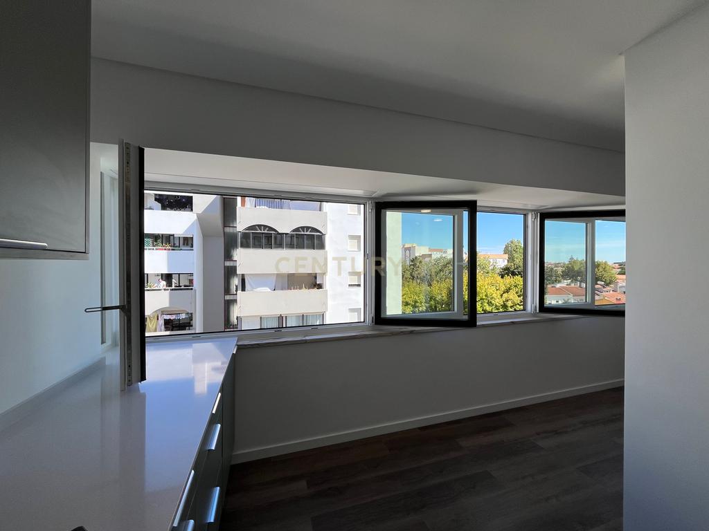 Apartamento T2 totalmente Remodelado. - Image 16