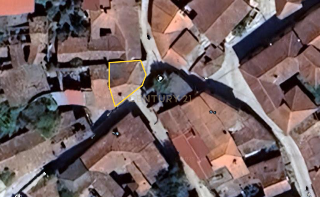 Moradia para recuperar a 5kms da cidade de Chaves - Image 22