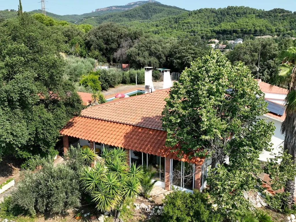 Exclusiva casa de campo com piscina em terreno de 24.136 m² junto a Matadepera – Vallès Occidental” - Image 9