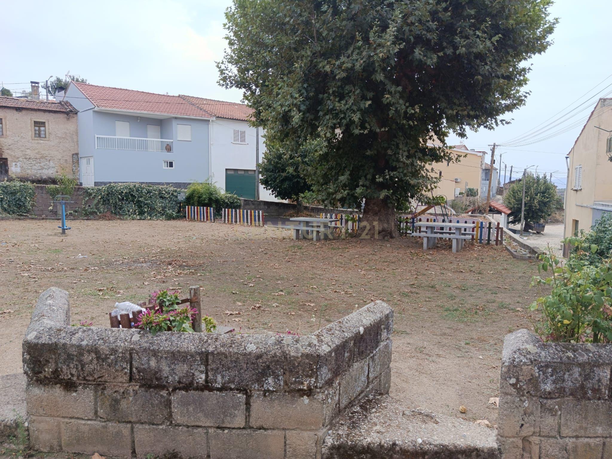 Moradia T2 à venda em Parada e Sendim da Ribeira, Alfândega da Fé — foto 8