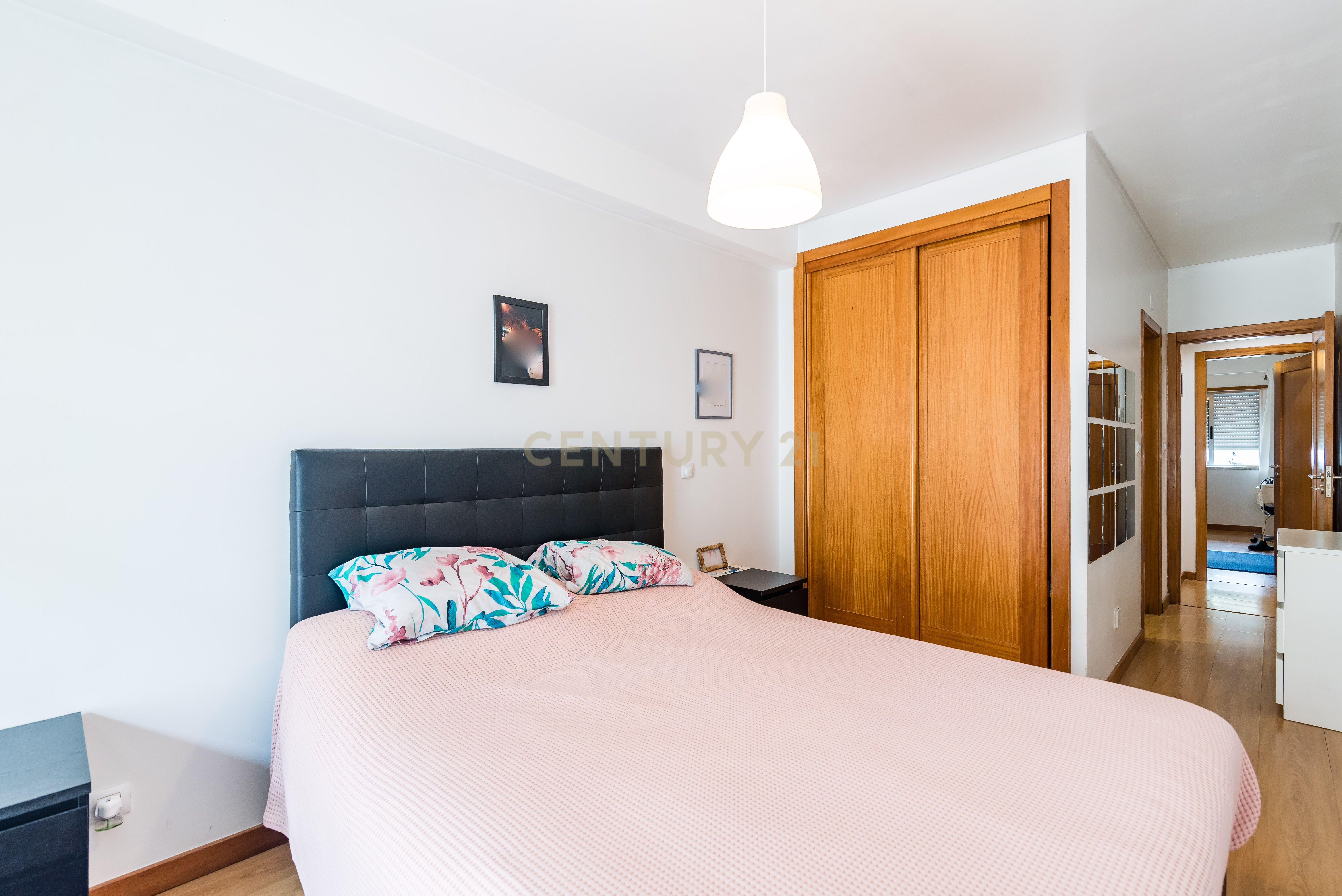 Apartamento T2 com Terraço em Loures - Excelente Oportunidade! - Image 12