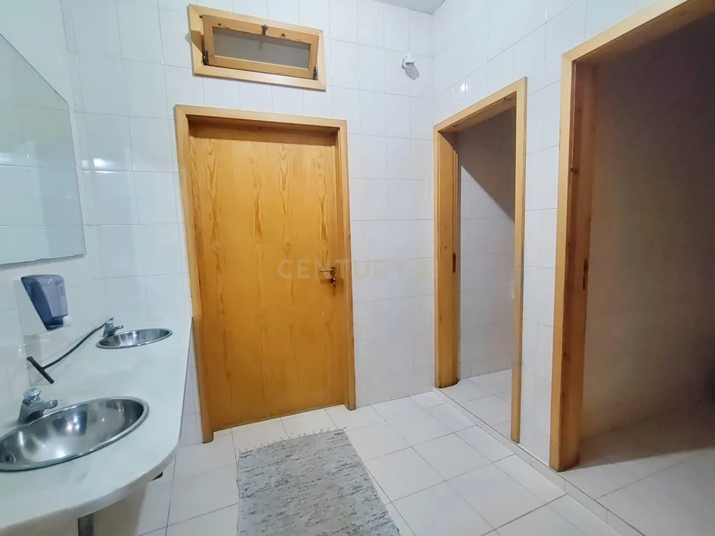 Moradia com Comércio em Amorim, Póvoa de Varzim - Uma Oportunidade Única! - Image 67