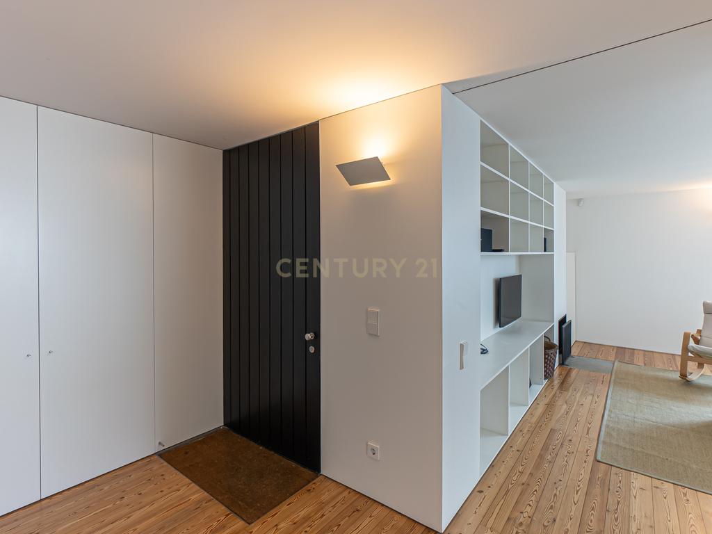 Apartamento T2 com 149 m2 - Centro Histórico de Matosinhos - Image 18