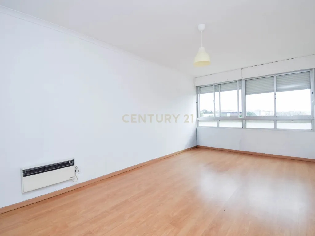 T3 na Quinta do Marquês, Oeiras | 115 m² de Potencial para Criar a Sua Casa de Sonho - Image 6