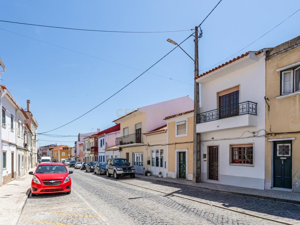 Espaçosa Moradia T3 em Azambuja, Lisboa - Image 30