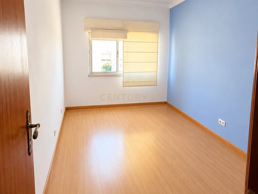 Apartamento T3 na Cruz de Pau - Image 17