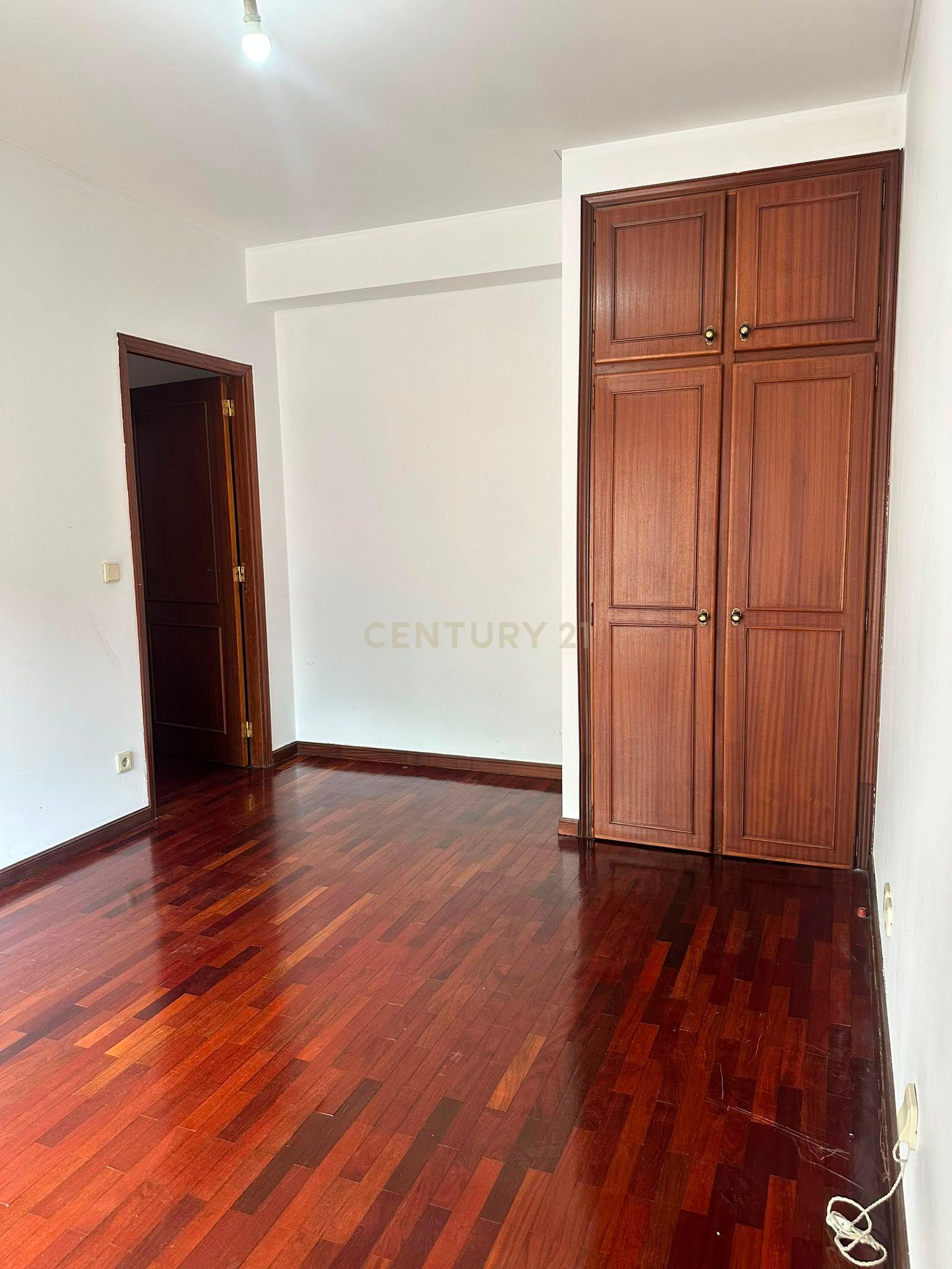 Fotografia 7 de Apartamento T3 com garagem e elevador | Braga
