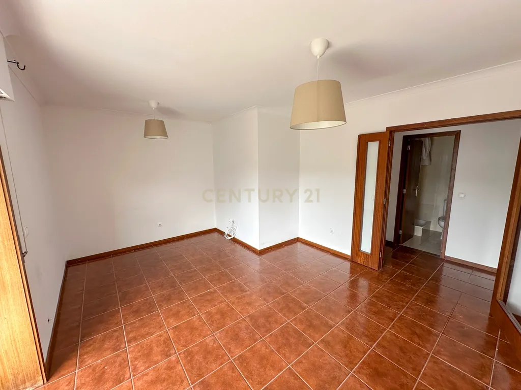 T2 ultimo piso junto ao centro- paredes - Image 22