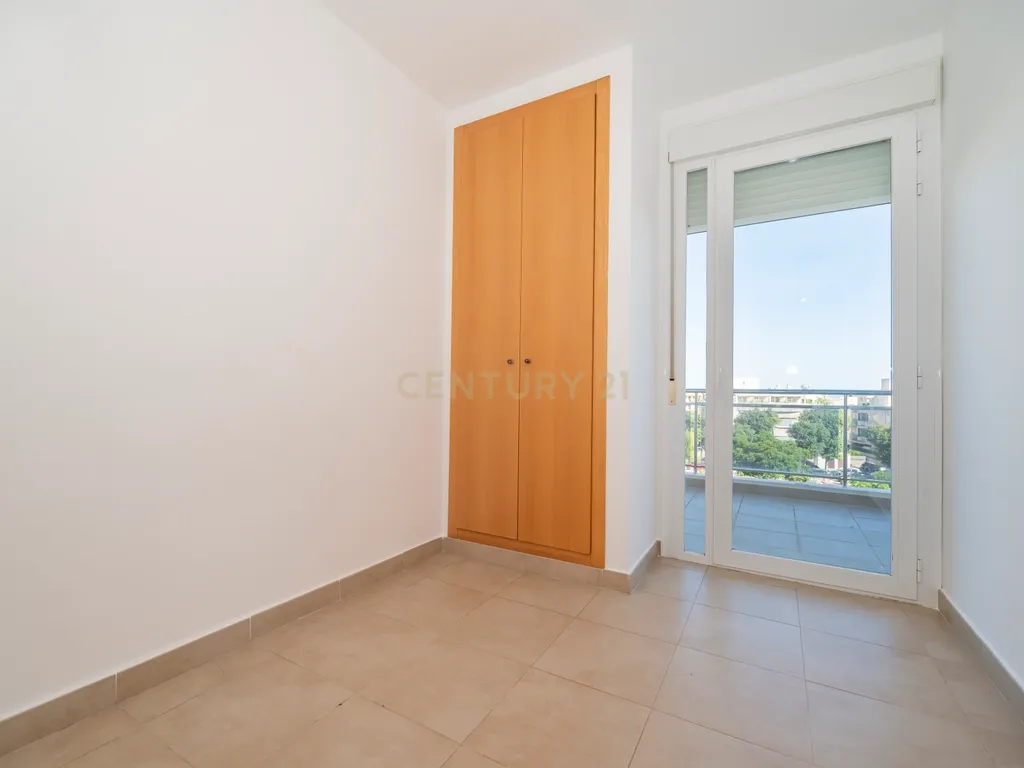 Luxuosa Moradia em Ibiza com Vista Mar e Piscina Privada - Image 12