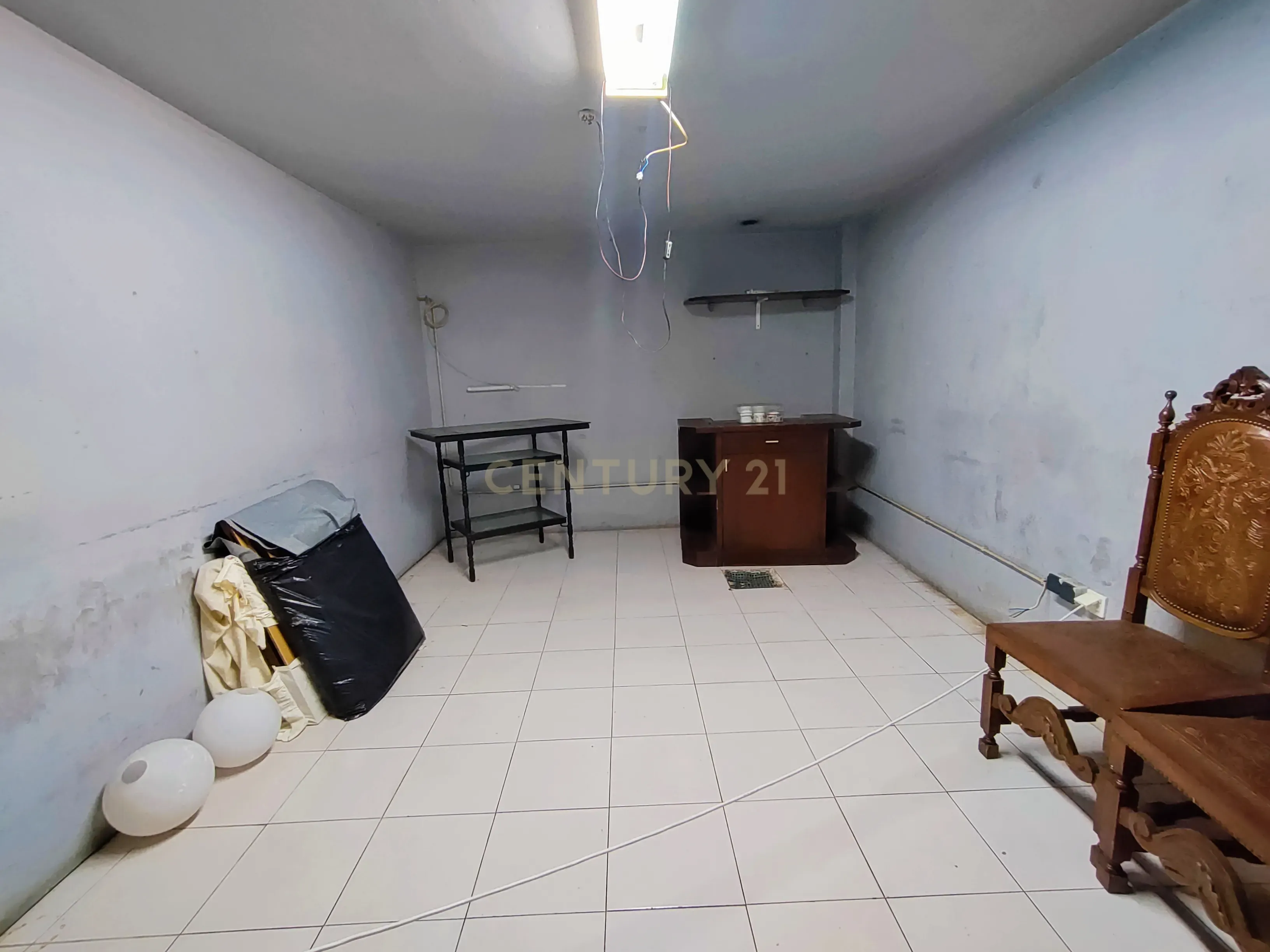 🏢 Loja com Cave para Comércio – Oportunidade Única em Azurara, Vila do Conde! 🏢 - Image 18