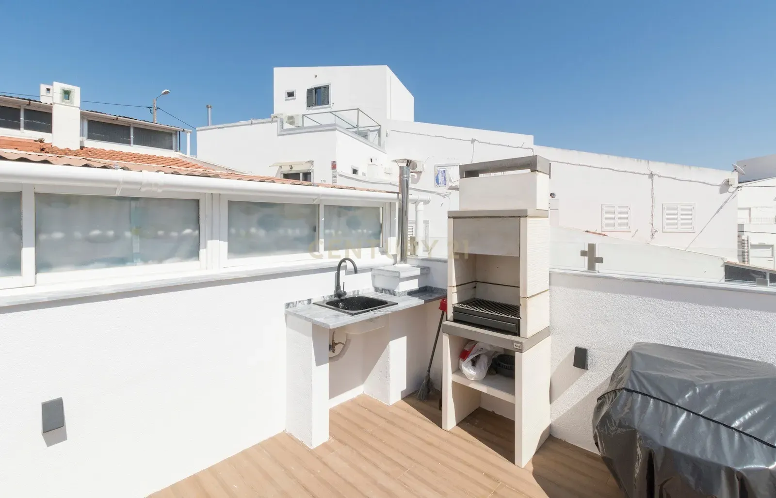Casa Moderna T3 em Alfragide, Pronta a Habitar - Image 21