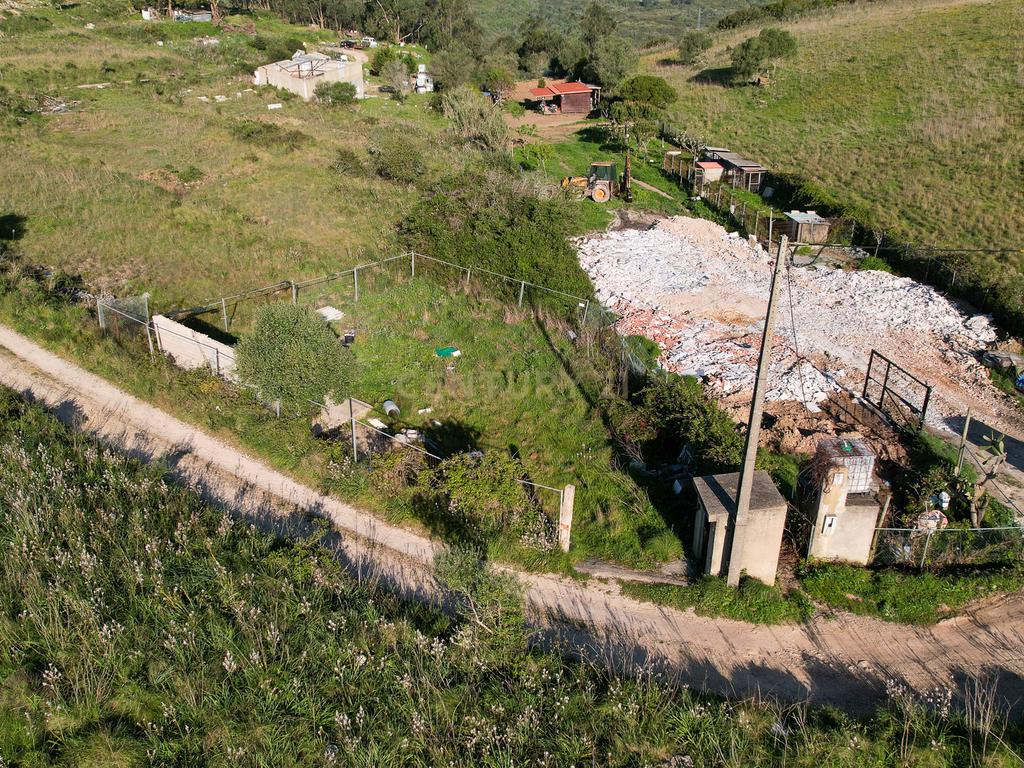 Parcela de 300m2 de Terreno Rústico ,em regime de Avos, na Terrugem. - Image 2