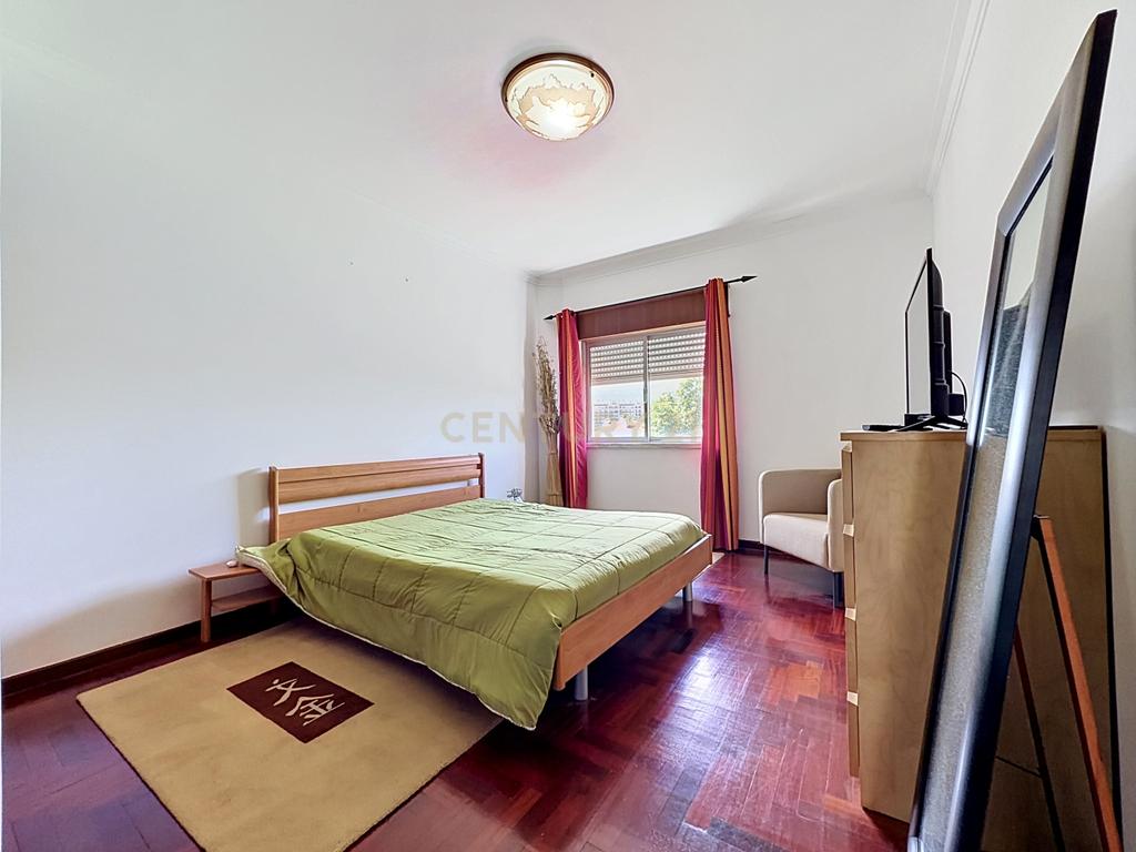 Apartamento T2 em em Paio Pires com excelentes áreas, perto de todas as comodidades. - Image 11
