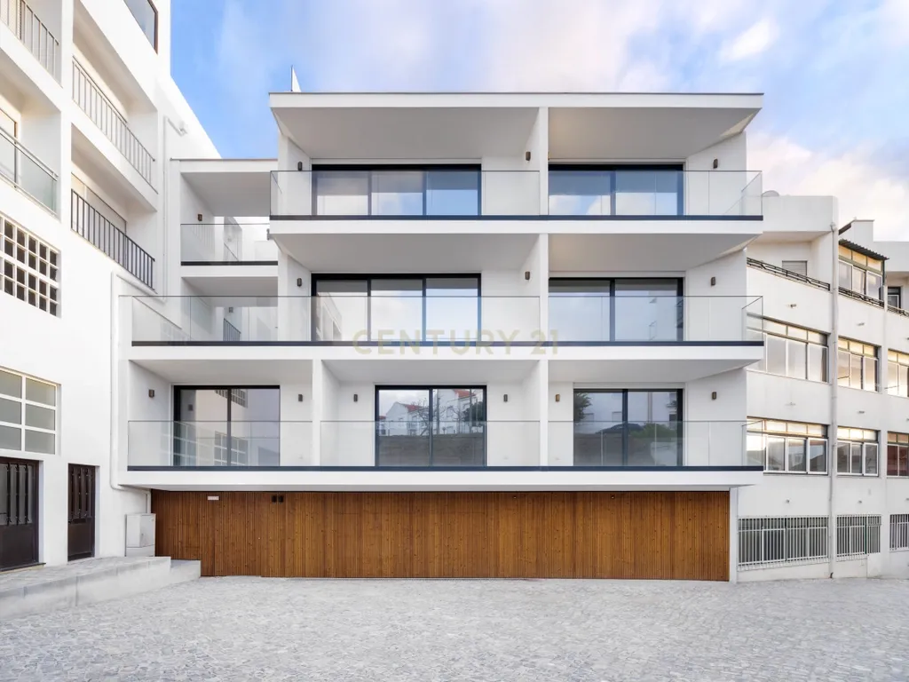 Excelente Penthouse T2 NOVA a 300 metros da praia - Image 33