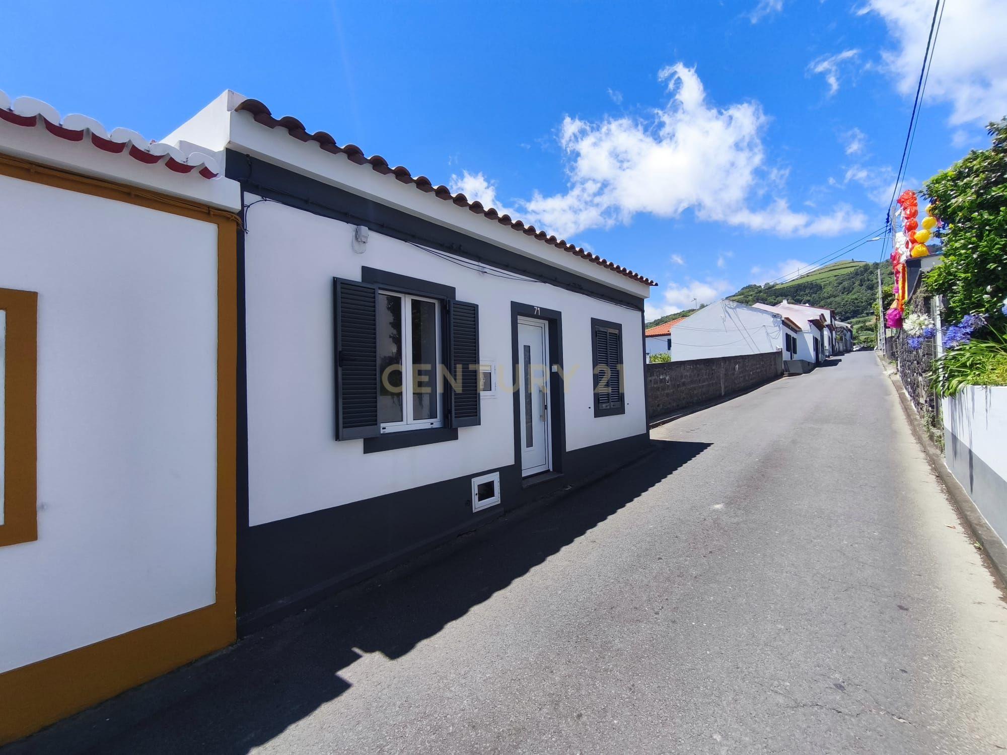 Moradia T2 à venda em Vila Franca do Campo (São Miguel), Vila Franca do Campo — foto 3