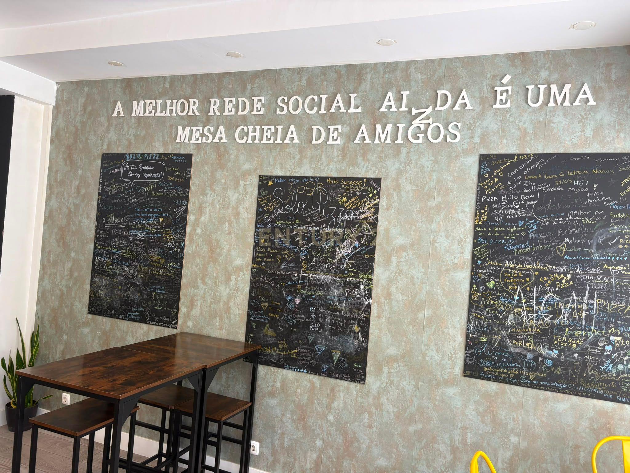 Fotografia 7 de TRESPASSE DA PIZZARIA " SOLO PIZZA " EM MASSAMÁ – EXCELENTE LOCALIZAÇÃO!