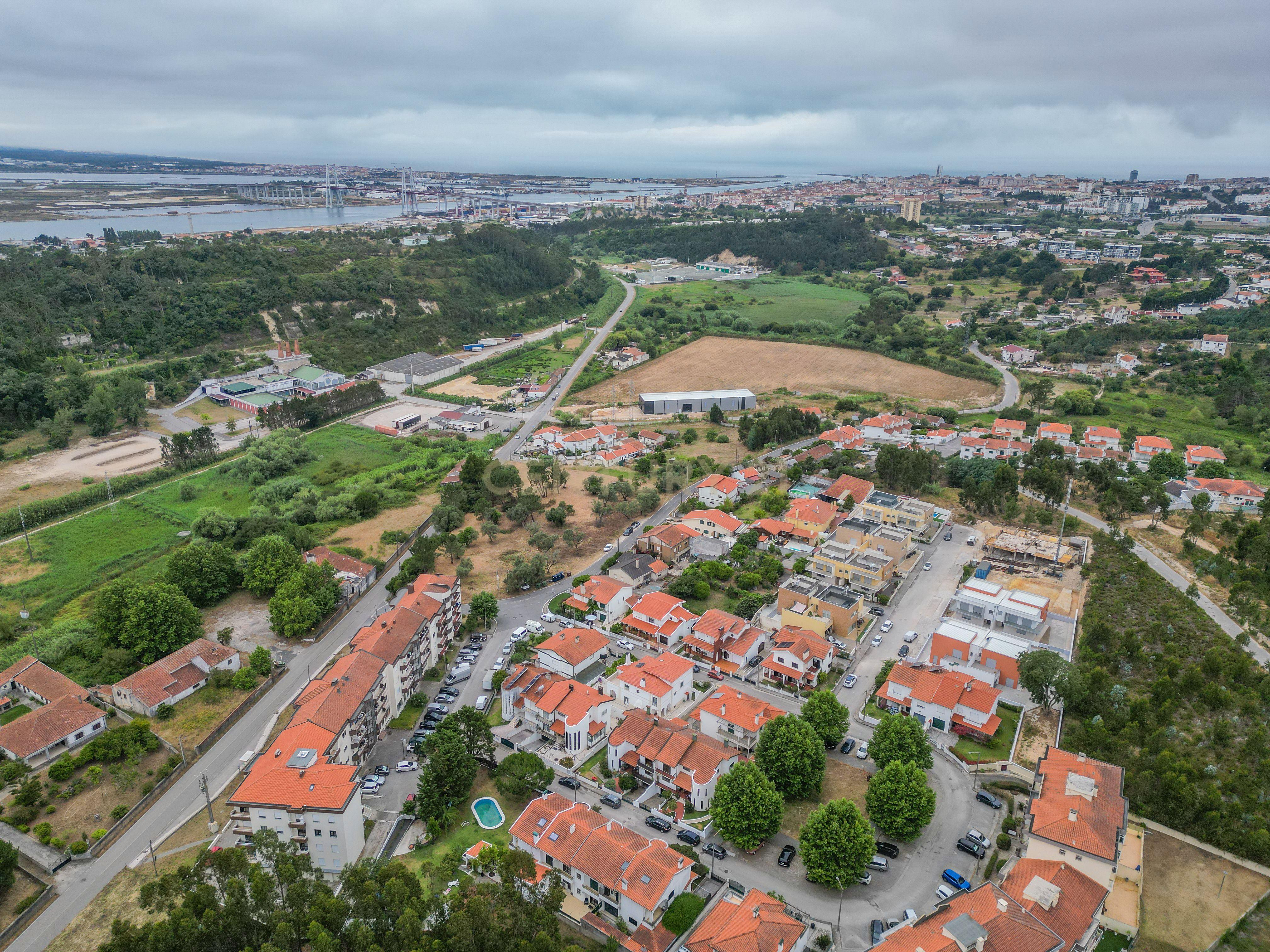 Fotografia 11 de Moradia T3 Semi-Geminada | Tranquilidade a 3 kM do Centro da Figueira da Foz