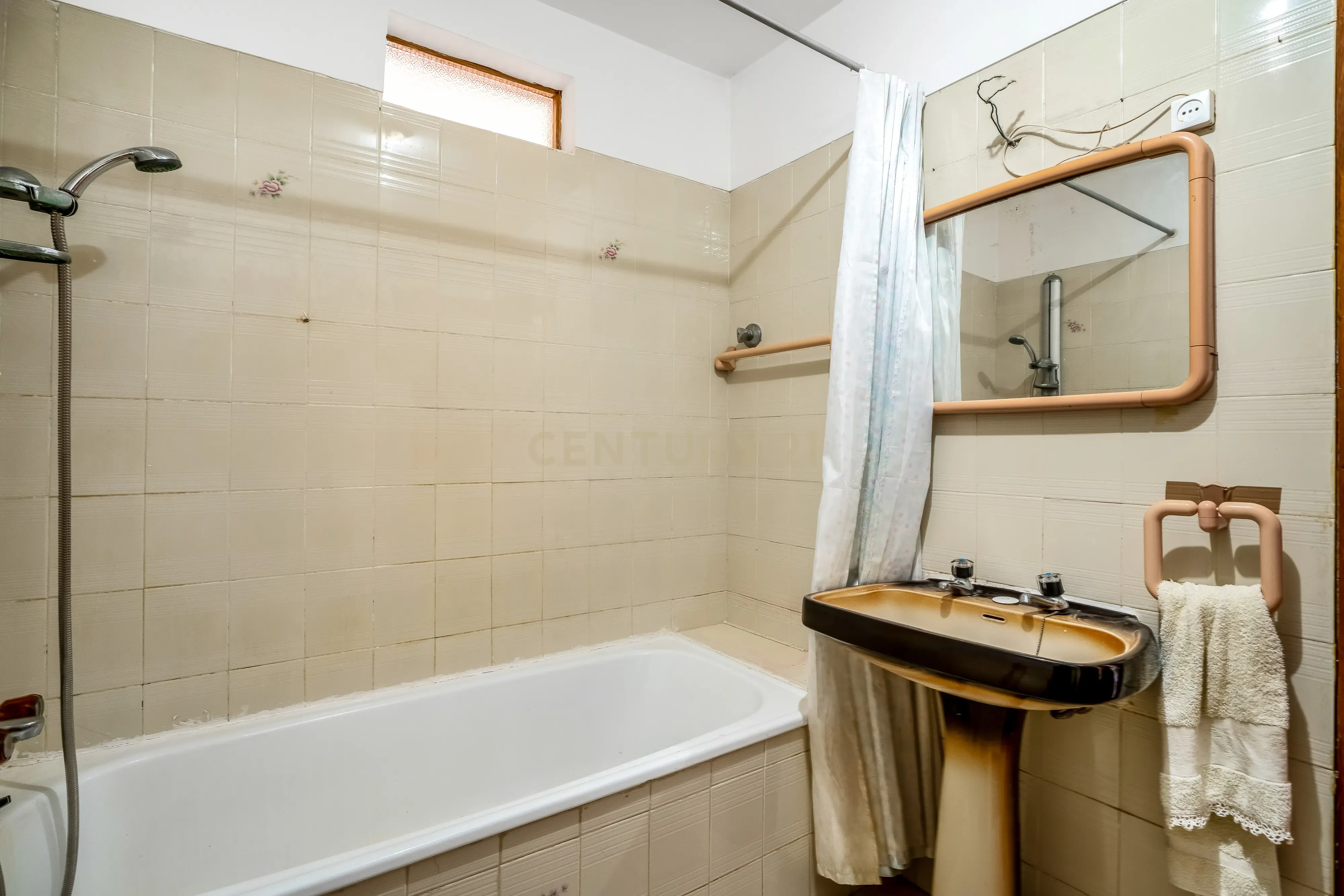 Fotografia 10 de T2 para renovar em Olhão