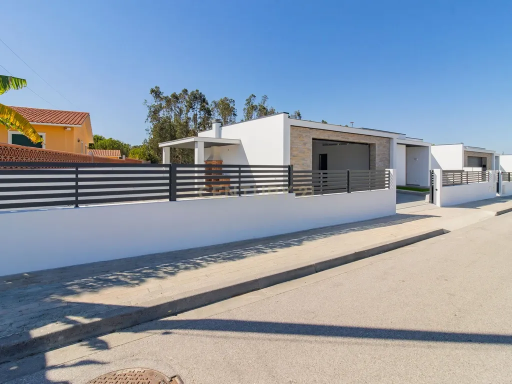 Excelente Moradia T3 Térrea NOVA - Image 32