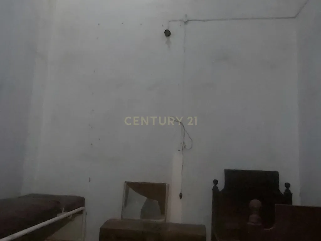 🏡 Moradia T5 para Recuperar – Baleizão (16 km de Beja) - Image 17