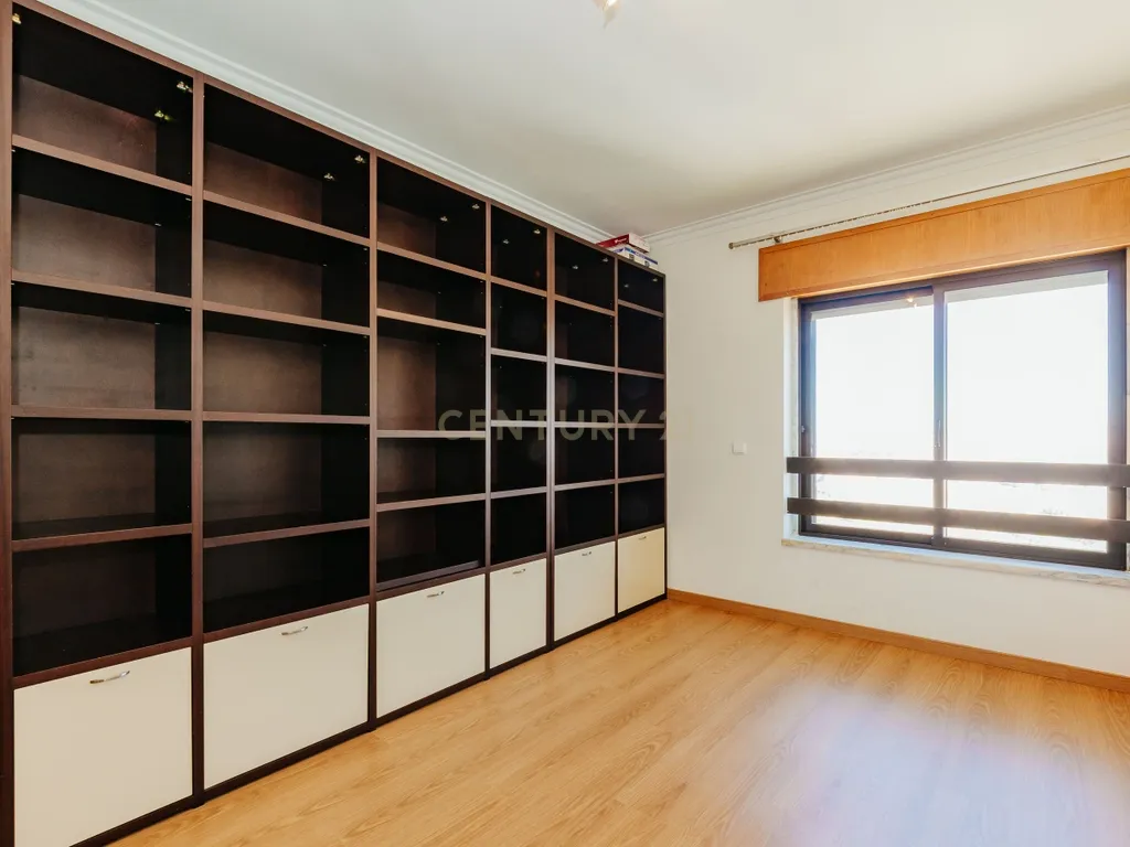 Arrendamento - T4 Alfragide – Quinta Grande - Image 18
