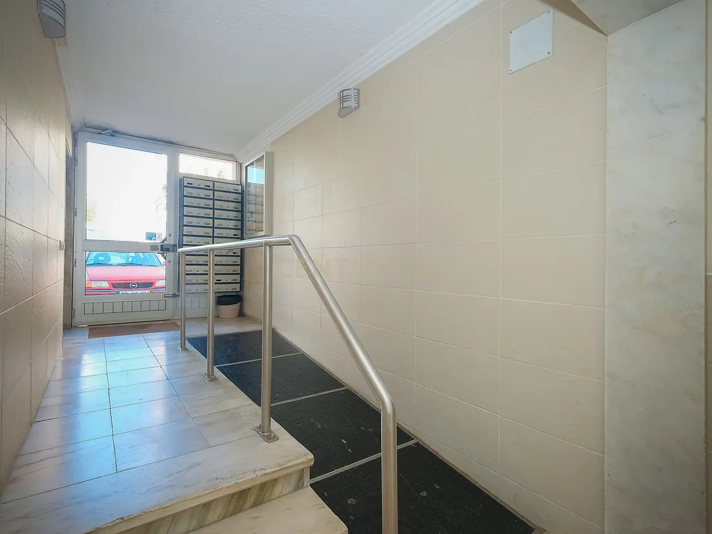 Apartamento T3 no Seixal com Varandas e Acessibilidade Fertagus - Image 28