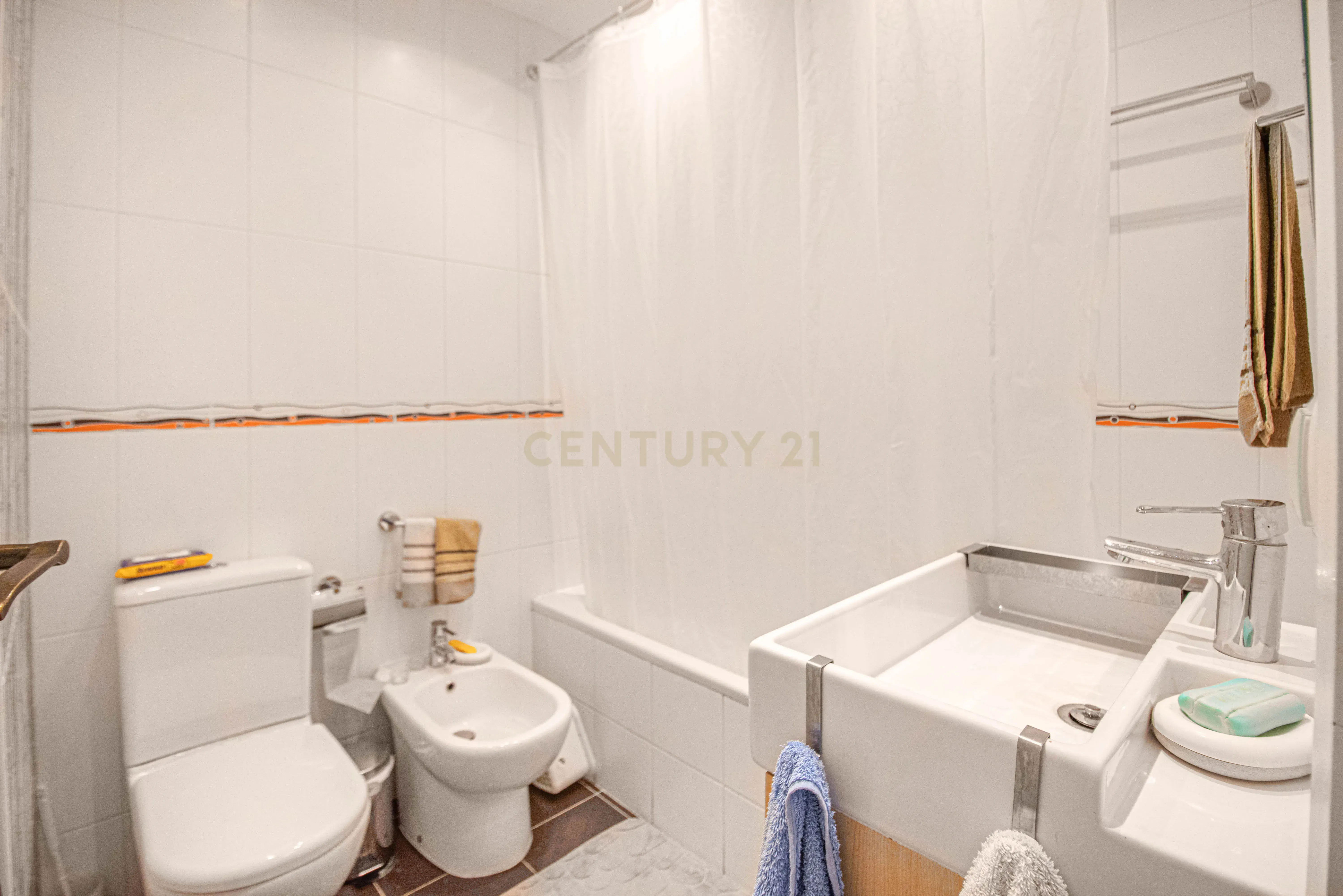 Apartamento T3 com Garagem - Ameixoeira - Image 16