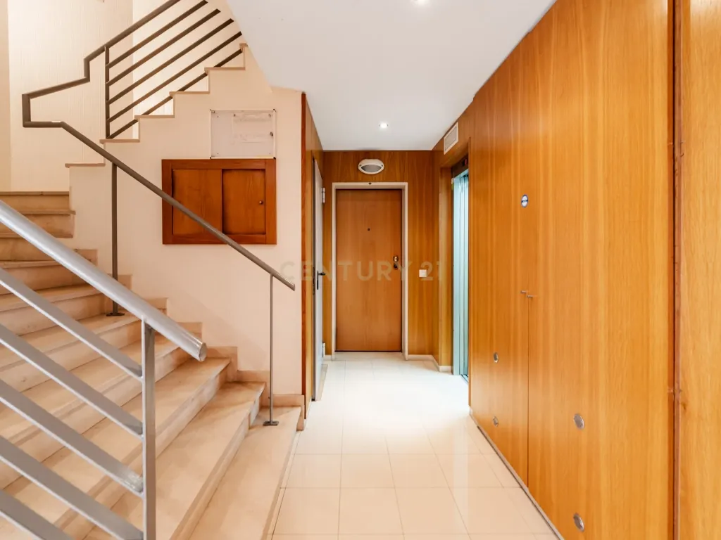T3 Exclusivo com 161 m², Vista Mar e Potencial para Duplex | Quinta de Santa Teresa - Image 34