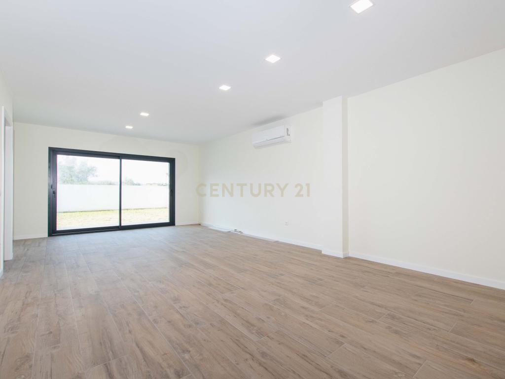 Moradia Geminada nova construção T4+1 com rooftop e masterbox (Coimbra) - Image 22