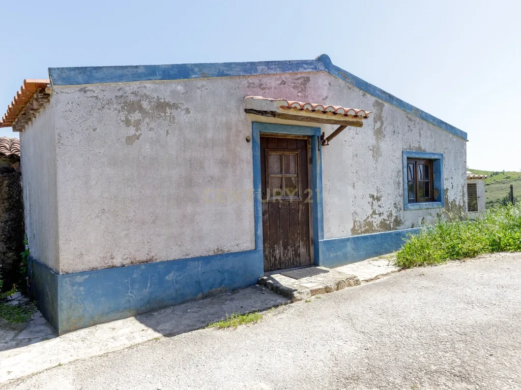 À procura de espaço para investir, fugir aos fins de semana ou começar um projecto a dois? - Image 27