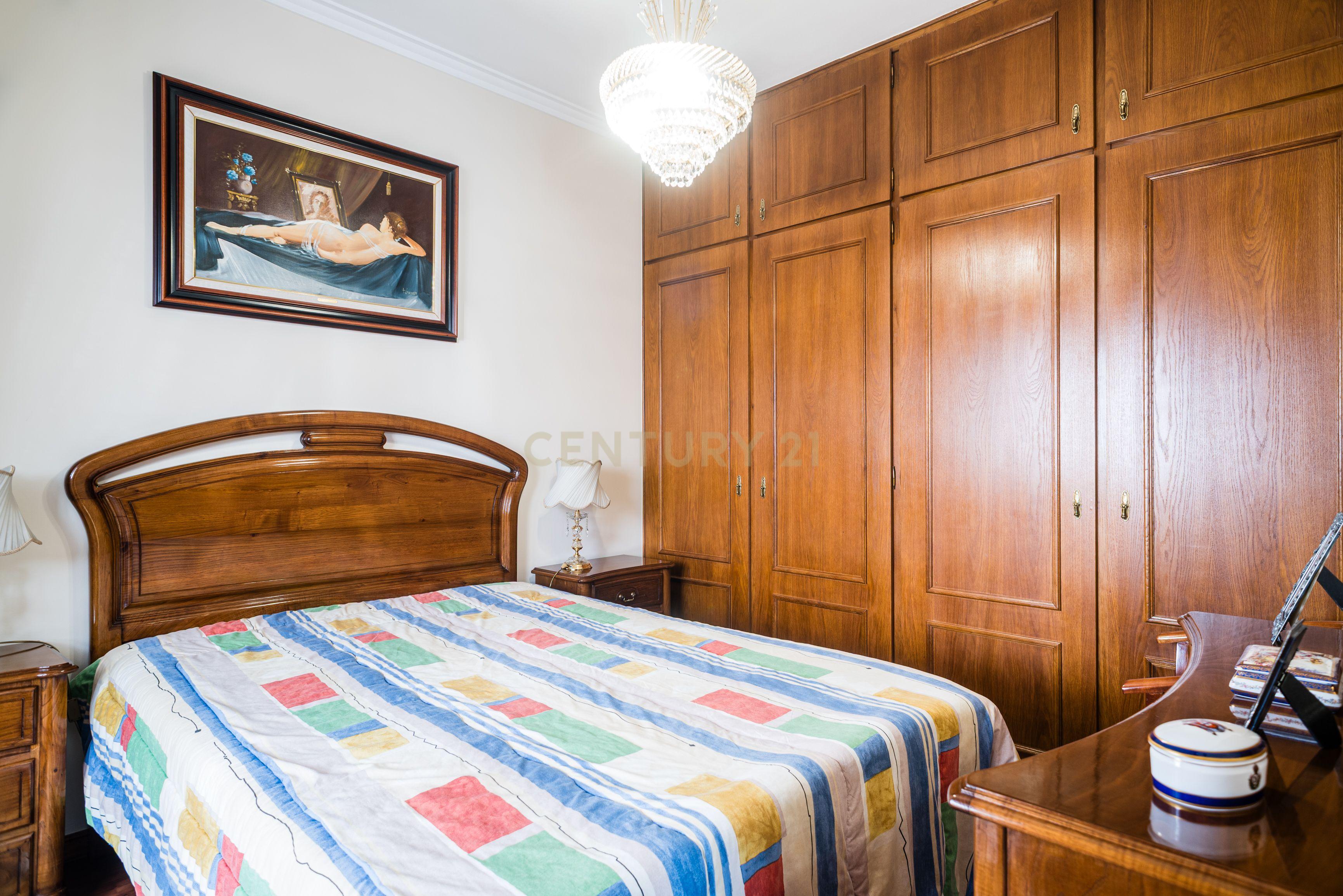 Fotografia 5 de Apartamento T0, com Terraço, Agualva Cacém