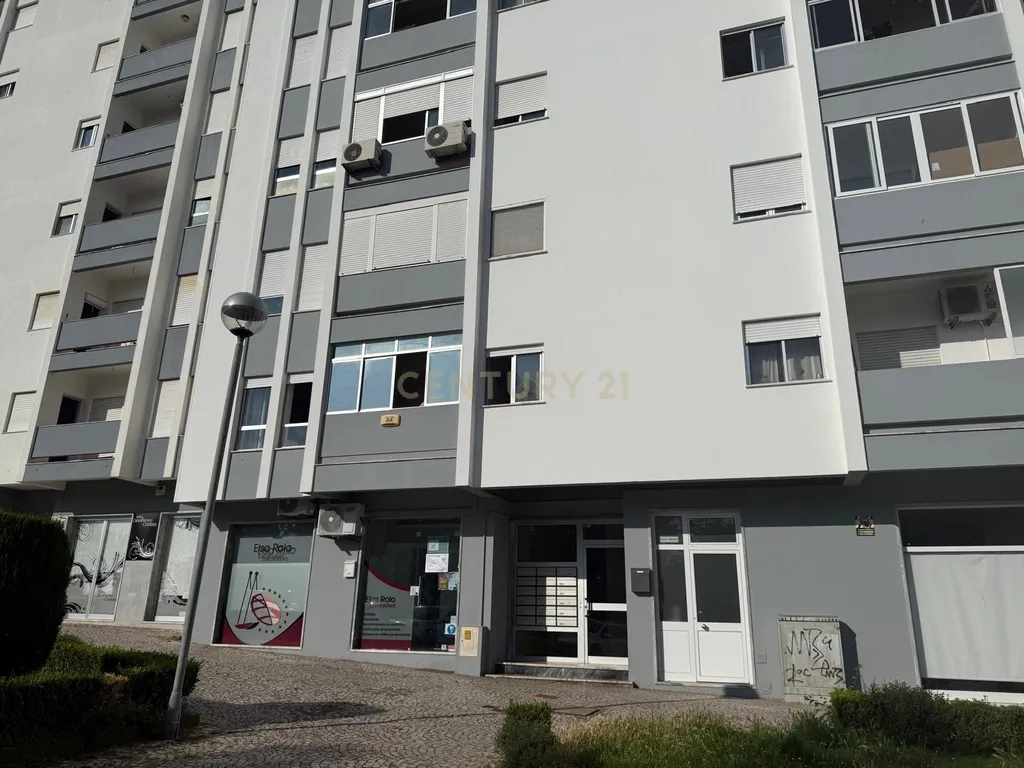 Apartamento T3, Castelo Branco - Image 1