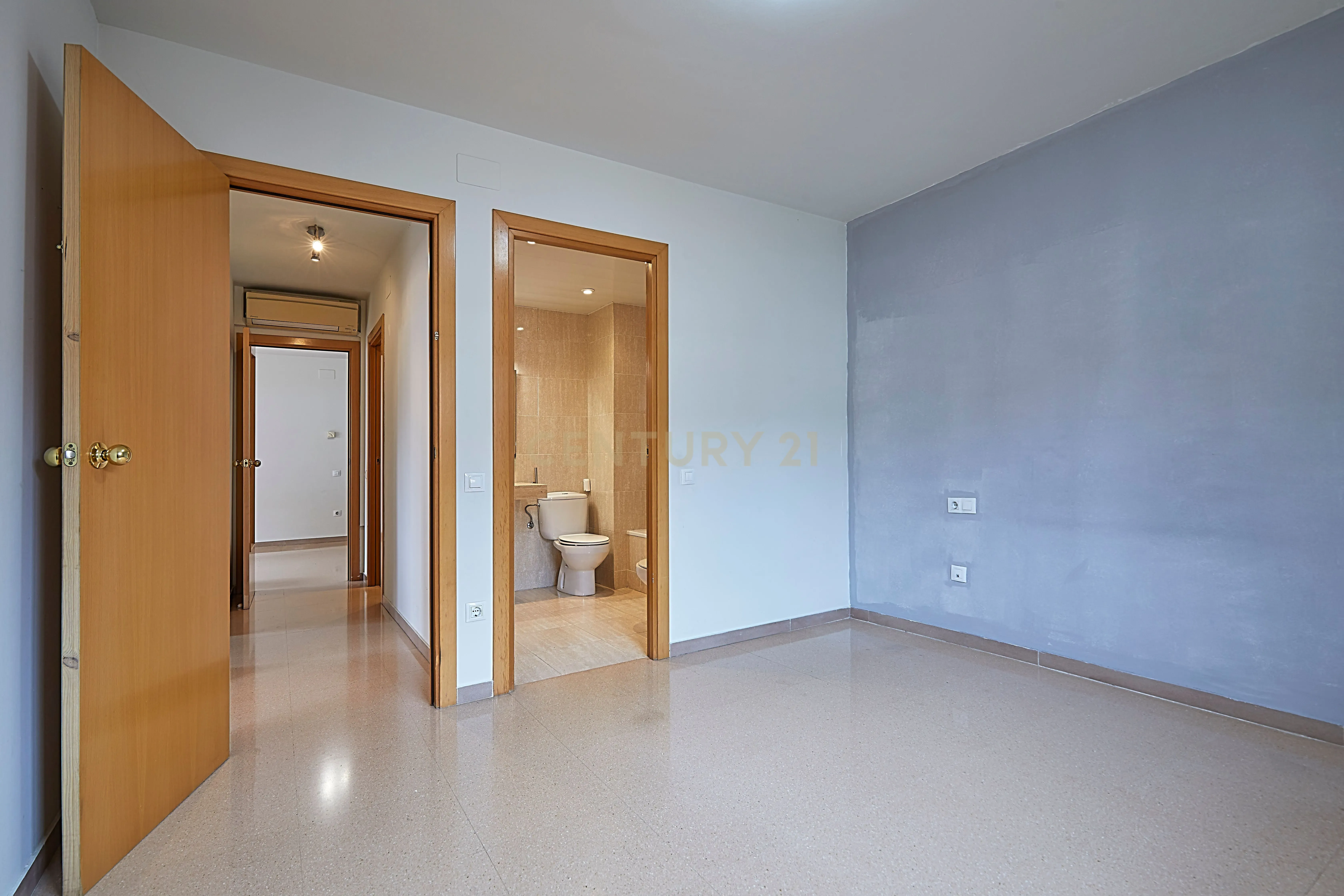 - Image 20
