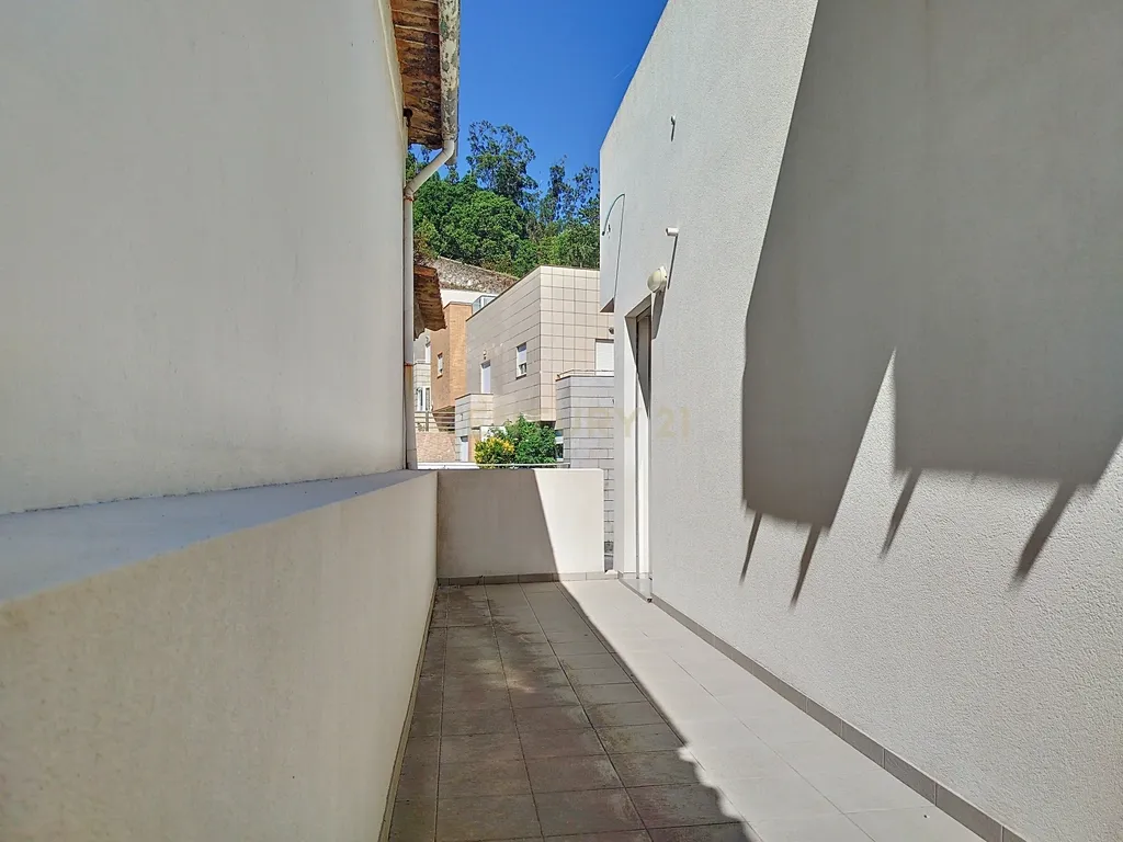 Apartamento com 2 quartos com vistas para o mar e excelente localização em Viana do Castelo - Image 8