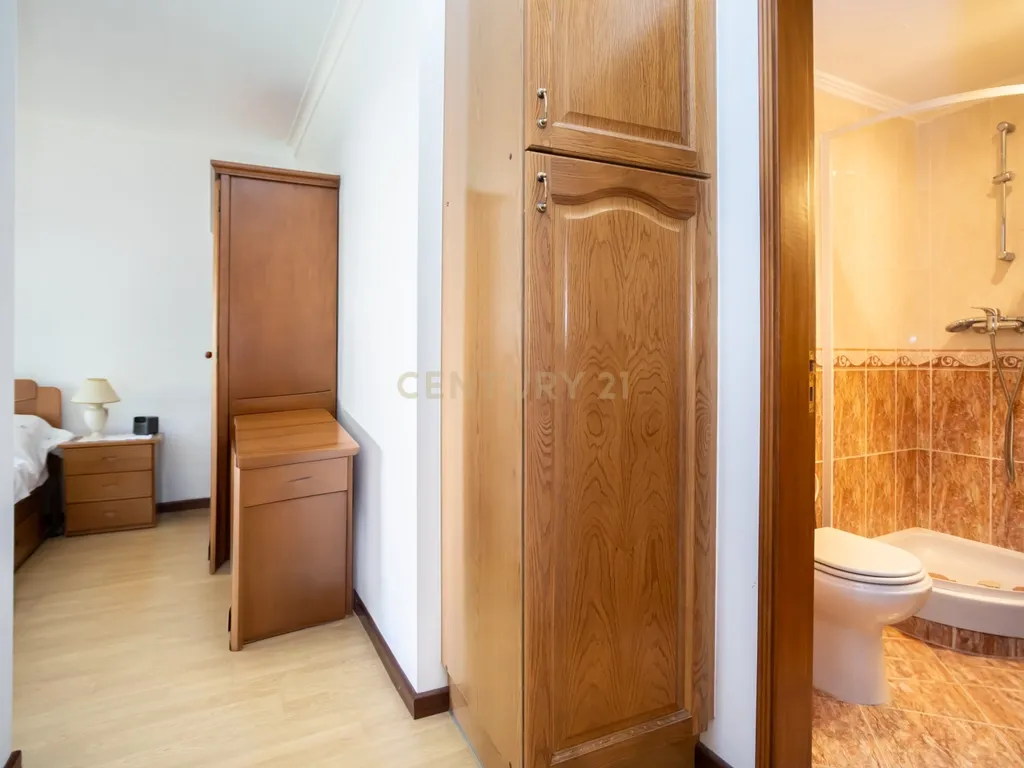 Quinta do Conde/ Cova dos Vidros - Apartamento de 4 assoalhadas inserido num º 1º andar - Image 15