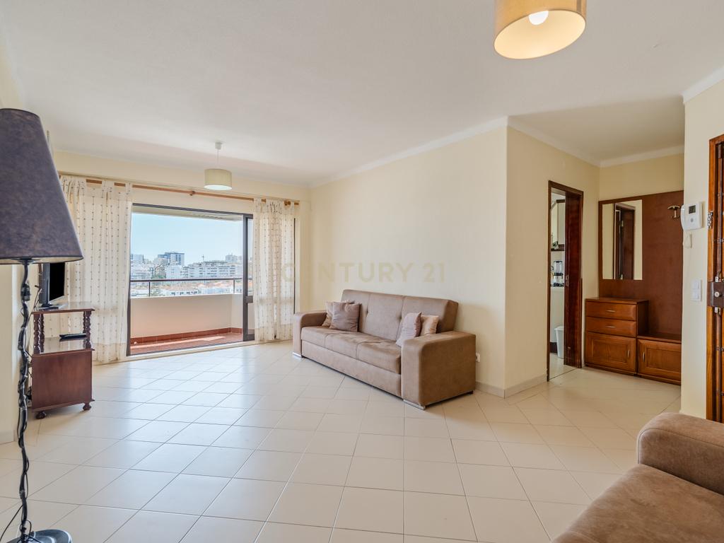 Apartamento T2 com vista rio, a 2 minutos da zona ribeirinha, em Portimão - Image 11