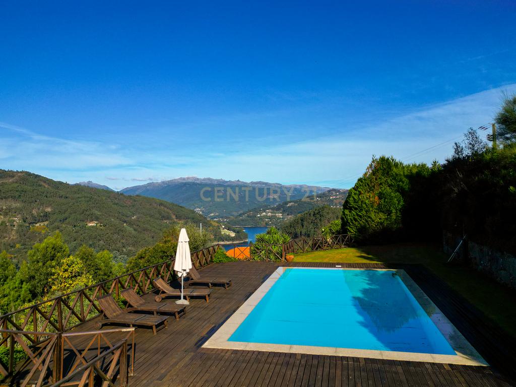 Moradia de Luxo na Caniçada, Gerês com vistas rio - Image 3