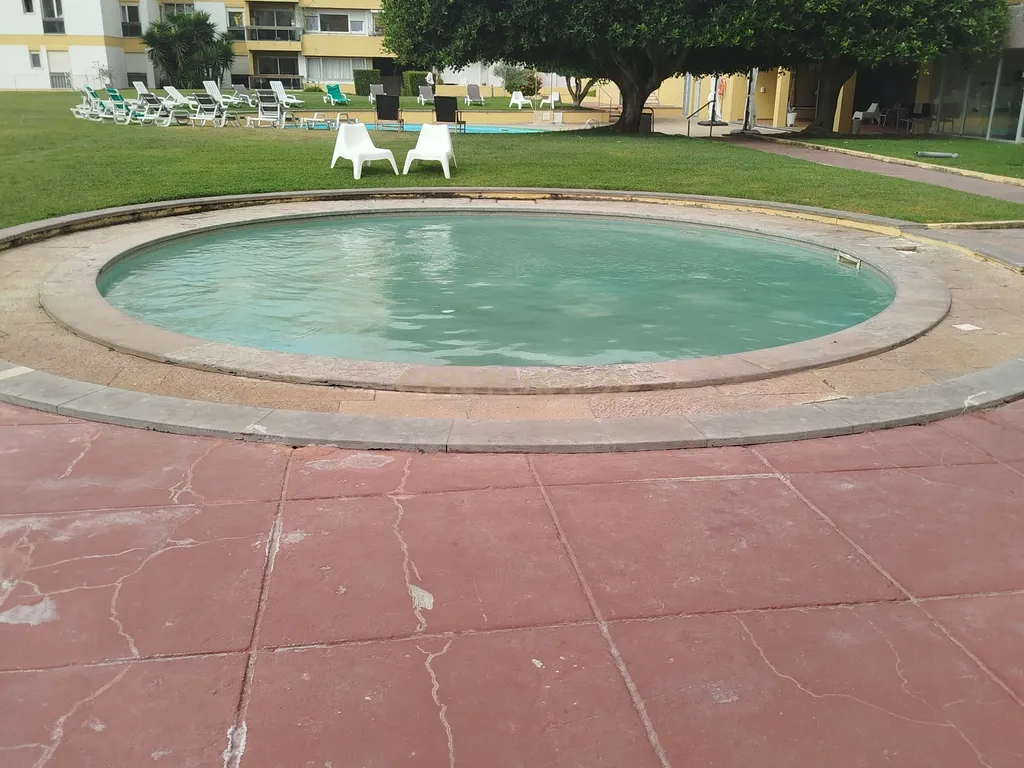 Apartamento T2 Mobilado com Vista Mar e parqueamento 1 carro - Image 30