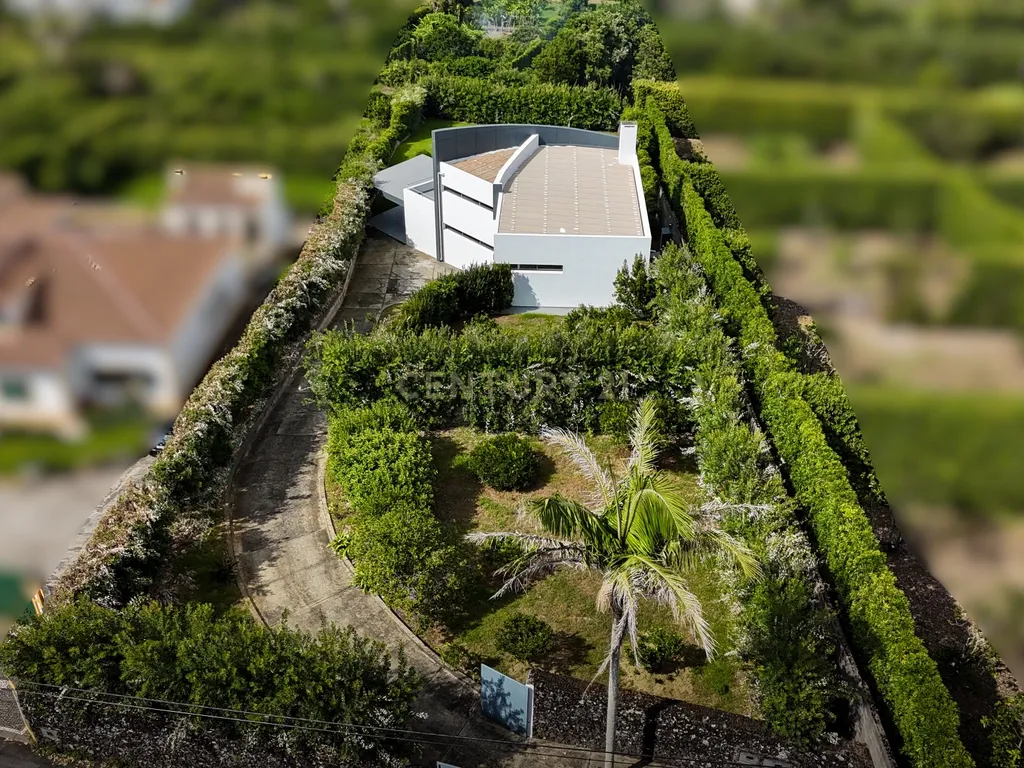 Moradia de Luxo com vista Mar em São Miguel, Açores - Image 13