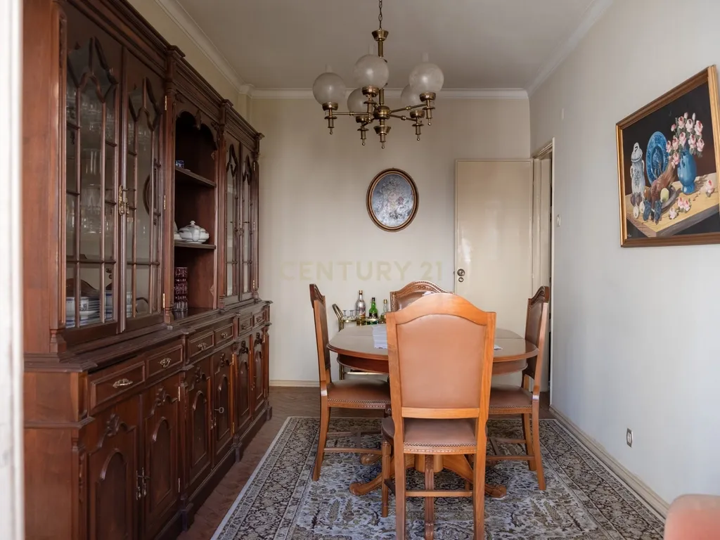 Apartamento na Póvoa de Santo Adrião | Ideal para Habitação Própria ou Investimento - Image 10