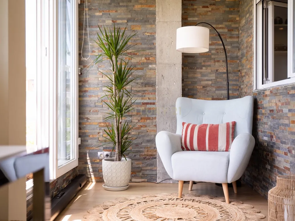 EXCLUSIVO APARTAMENTO EM URBANIZAÇÃO COM JARDIM E PISCINA - Image 29